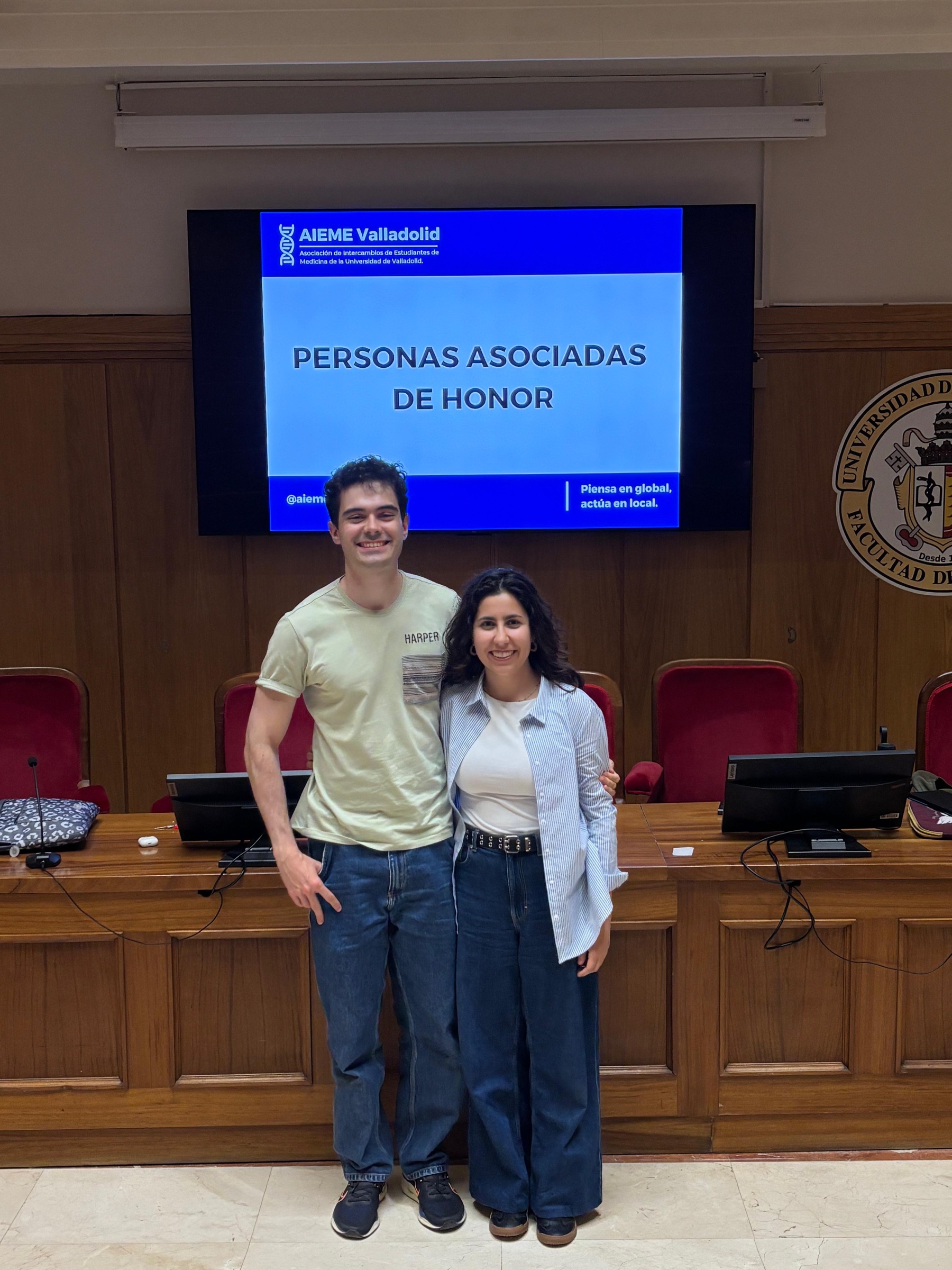 Carolina González Prieto y Juan Esteban García, Personas Asociadas de Honor de AIEME-Valladolid